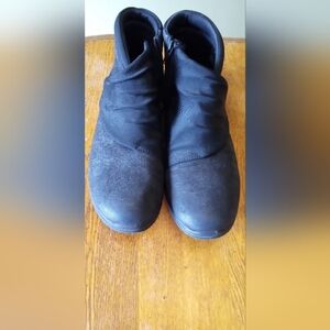 Black Winter Boots
